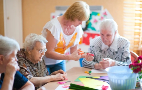 Зарплату соцработникам нельзя платить из средств ОМС Зарплату соцработникам нельзя платить из средств ОМС