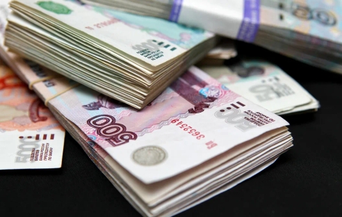 Суд рассмотрел вопрос, должен ли работодатель устанавливать сотруднику зарплату, сопоставимую с другими должностями Суд рассмотрел вопрос, должен ли работодатель устанавливать сотруднику зарплату, сопоставимую с другими должностями