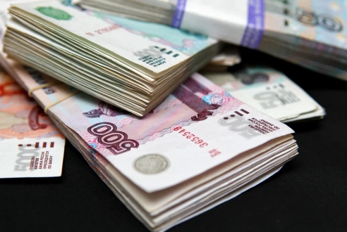 Роструд сообщил, должен ли работодатель платить премию уволенному сотруднику Роструд сообщил, должен ли работодатель платить премию уволенному сотруднику