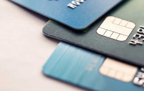 Роструд считает, что досрочно аванс выплатить нельзя Роструд считает, что досрочно аванс выплатить нельзя