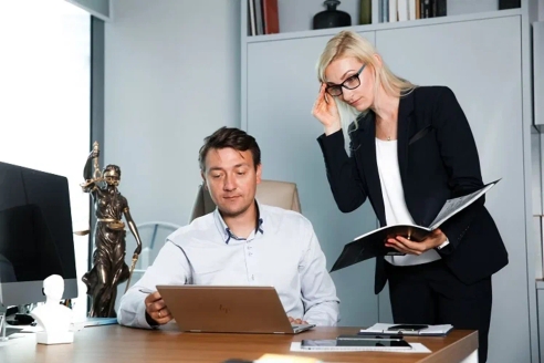 Как мы внедряли CRM для юридической компании и помогли увеличить число повторных обращений на 18% Как мы внедряли CRM для юридической компании и помогли увеличить число повторных обращений на 18%