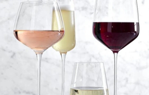 Минфин ответил, может ли ИП на патенте продавать алкоголь Минфин ответил, может ли ИП на патенте продавать алкоголь