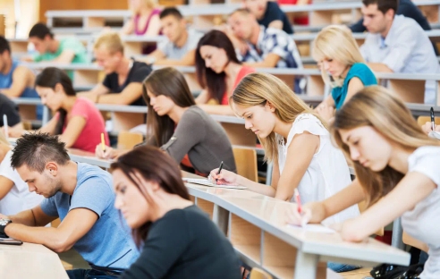 Отстранённый сотрудник вправе получить учебный отпуск Отстранённый сотрудник вправе получить учебный отпуск