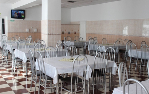 Работники не обязаны обедать только в столовой, сказал Роструд Работники не обязаны обедать только в столовой, сказал Роструд