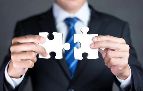 Реорганизация компаний через присоединение обнуляет базу по НДФЛ и взносам Реорганизация компаний через присоединение обнуляет базу по НДФЛ и взносам