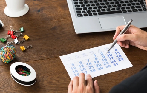 Роструд рассказал о продлении срочных трудовых договоров Роструд рассказал о продлении срочных трудовых договоров