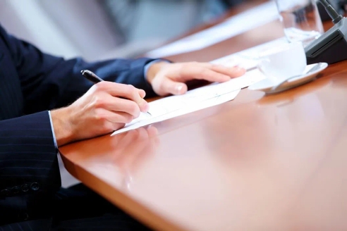 ФНС напомнила, что никто за ИП не подпишет заявление на регистрацию. Только сам ФНС напомнила, что никто за ИП не подпишет заявление на регистрацию. Только сам