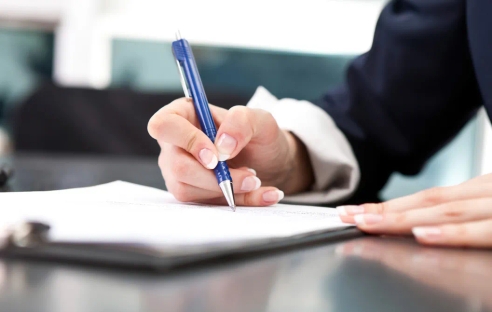 Минтруд скорректировал форму справки о зарплате для расчёта больничных Минтруд скорректировал форму справки о зарплате для расчёта больничных