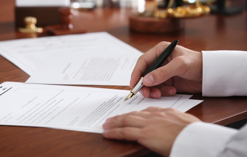 Знакомить сотрудников с формой расчётного листка под подпись не нужно Знакомить сотрудников с формой расчётного листка под подпись не нужно