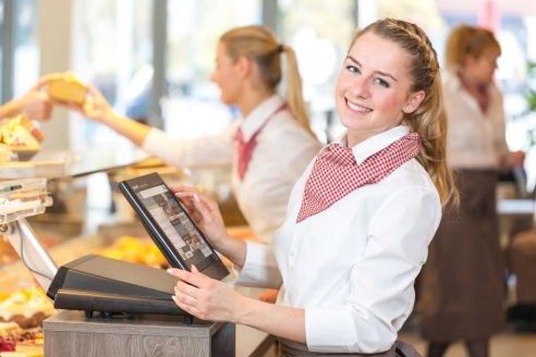 Кейс: мотивация кассиров на увеличение выручки Кейс: мотивация кассиров на увеличение выручки