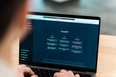 Научили amoCRM определять негативный тон клиента через ChatGPT Научили amoCRM определять негативный тон клиента через ChatGPT