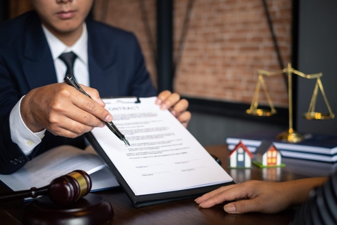 Популярный вопрос. В какой срок судебный пристав-исполнитель вправе проводить взыскание за счет имущества налогоплательщика? Популярный вопрос. В какой срок судебный пристав-исполнитель вправе проводить взыскание за счет имущества налогоплательщика?