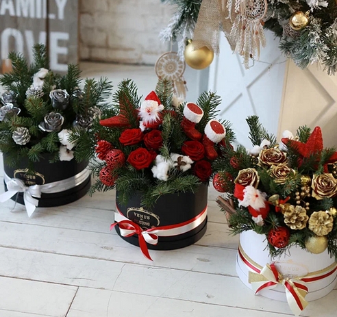 Эффектные новогодние композиции от Venus in Fleurs
Эффектные новогодние композиции от Venus in Fleurs