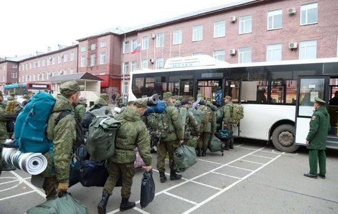 Роструд разъяснил, нужно ли вносить запись в трудовую при приостановке трудового договора Роструд разъяснил, нужно ли вносить запись в трудовую при приостановке трудового договора