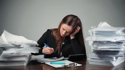 Роструд рассказал, можно ли требовать объяснения с прогульщика через мессенджер Роструд рассказал, можно ли требовать объяснения с прогульщика через мессенджер